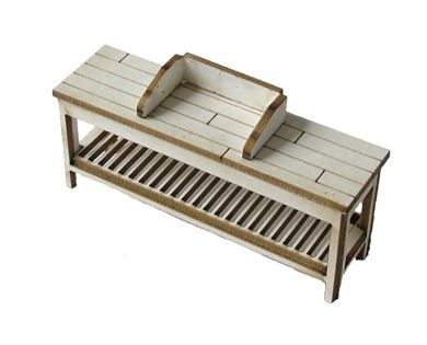 1:48th Potting Bench with Soil Retainer